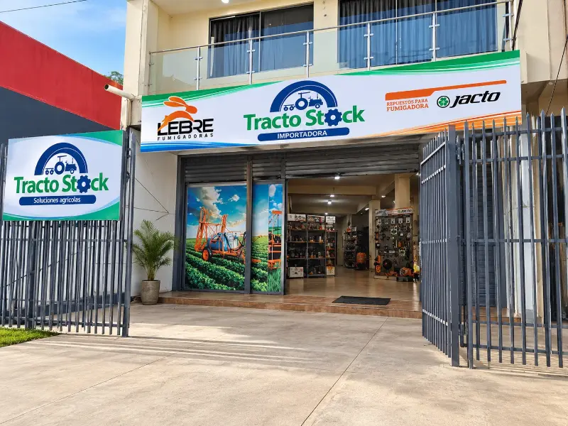 Fachada de la tienda en Santa Cruz